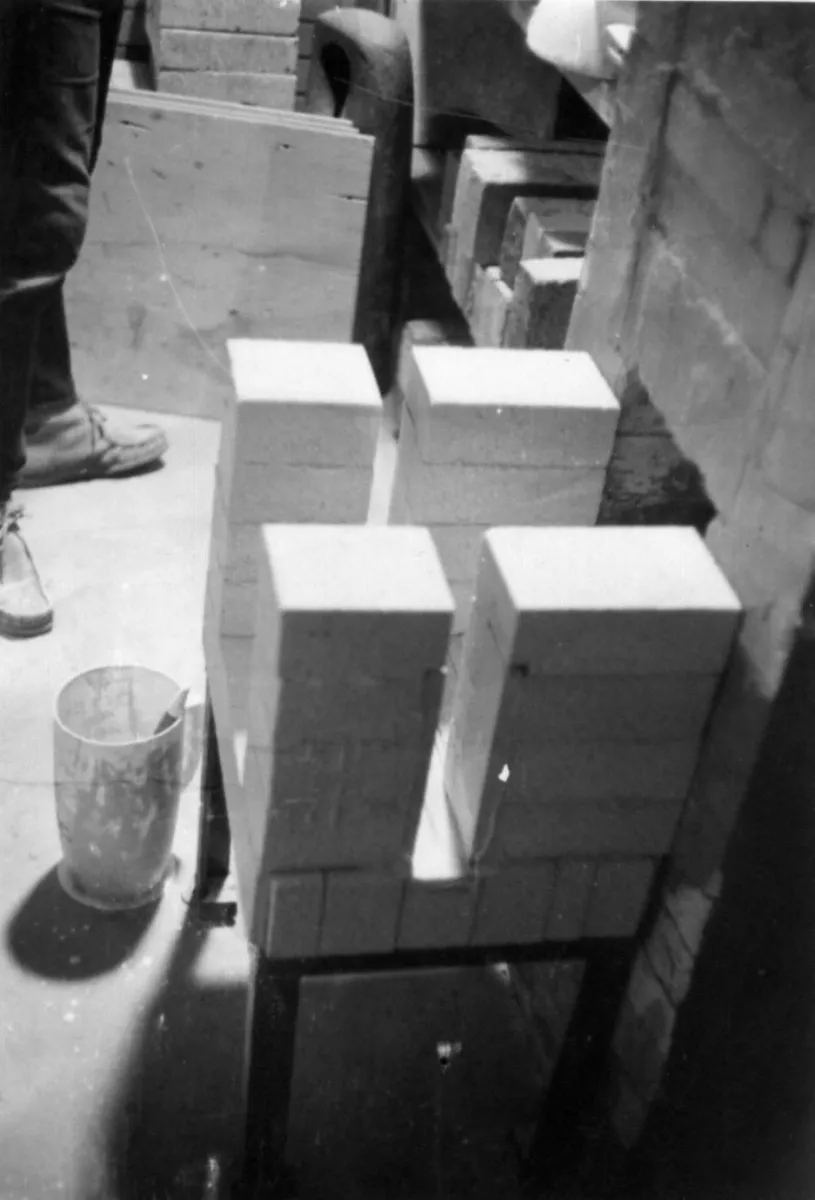 Lindoe gas kiln - Back flue construction