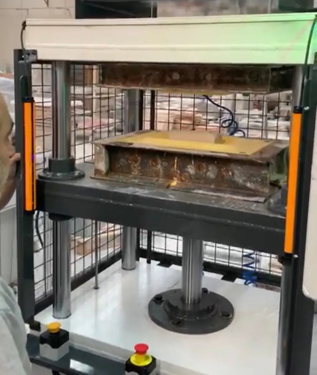 An industrial RAM Press