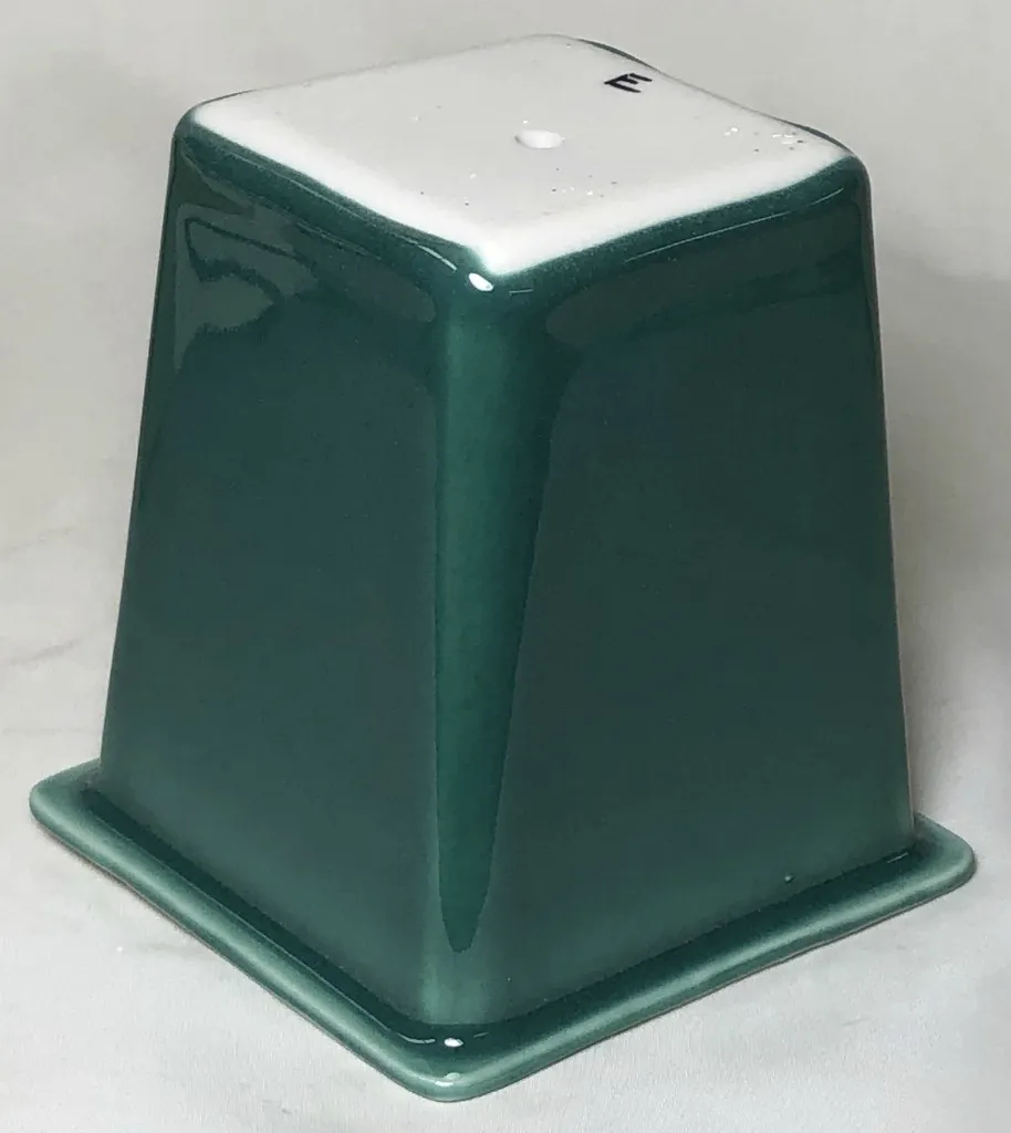 G3806E fluid melt copper blue green super gloss ceramic glaze A super gloss copper blue green glaze on a cast porcelain succulent plant pot