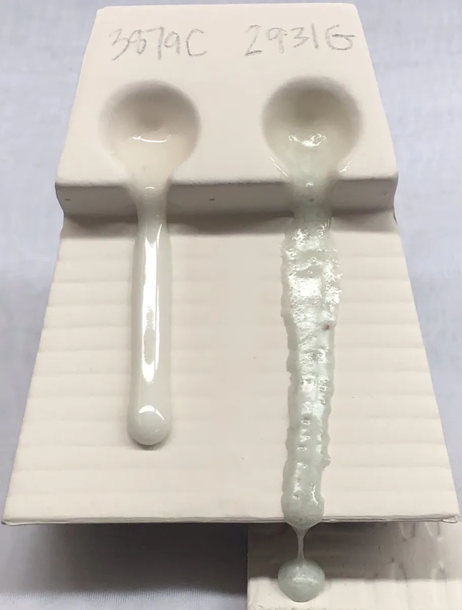 A melt flow comparison between two glazes