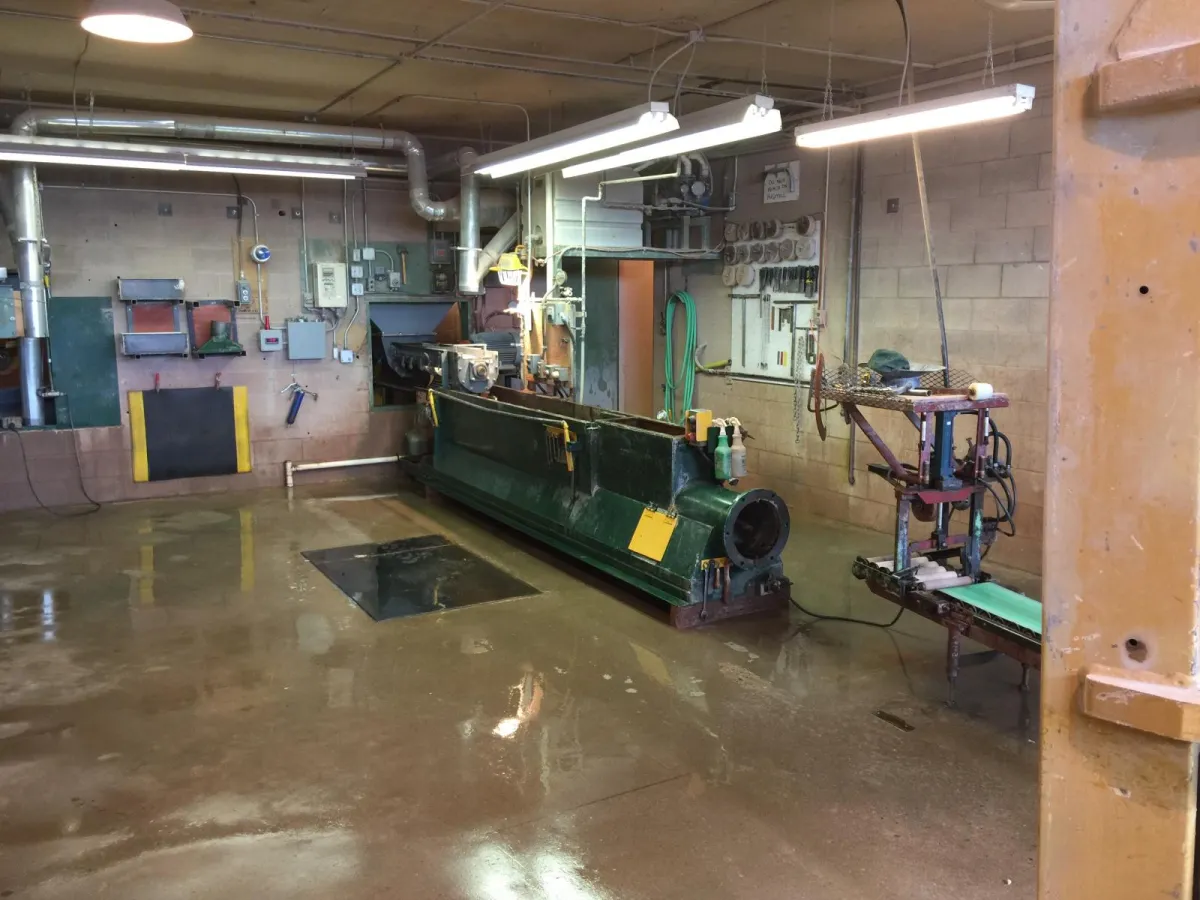 Industrial pugmill washed