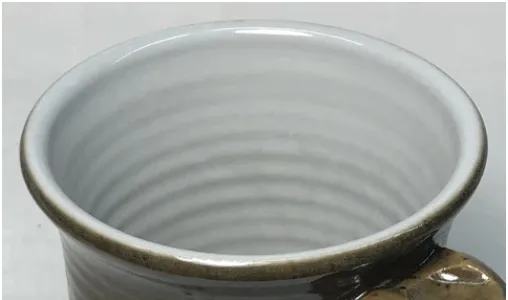 Liner glazes