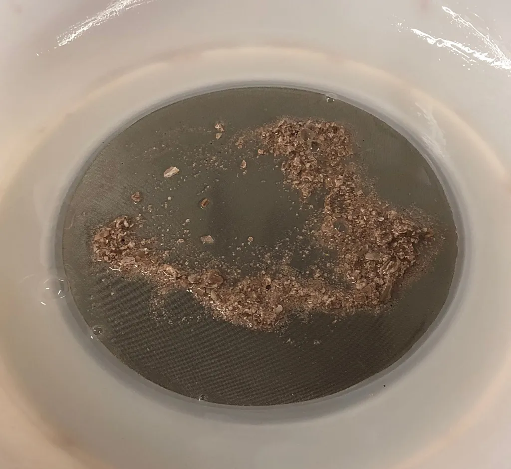 Lithium carbonate precipitation in one gallon of glaze