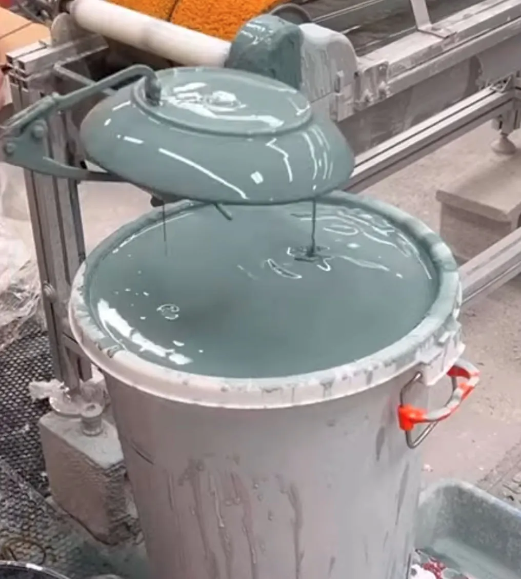 Glaze dunking videos reveal the value of thixotropy