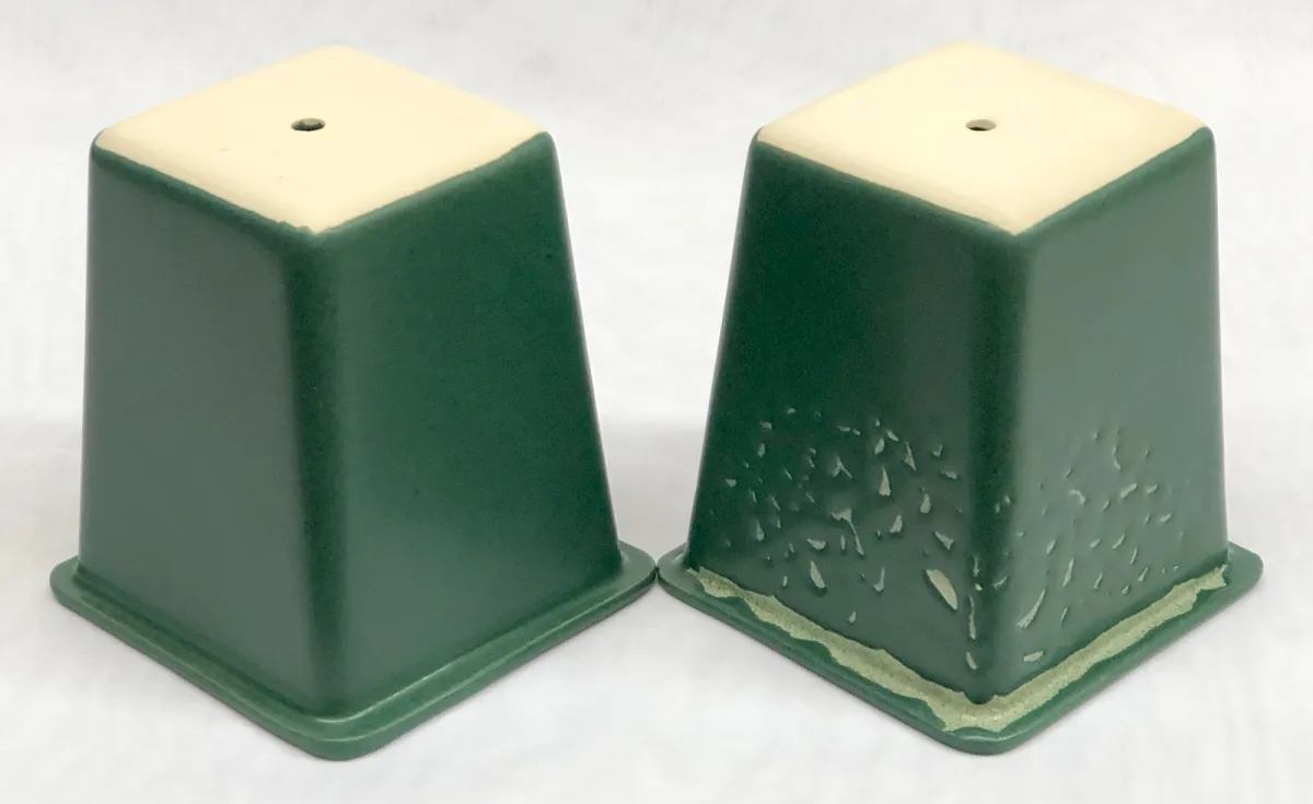 Crawling glaze on cast ware