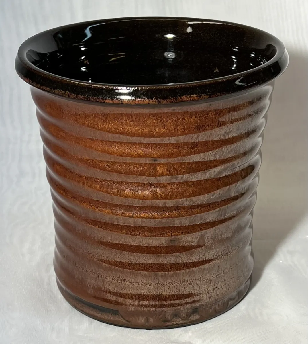 G3948A metallic iron red glaze