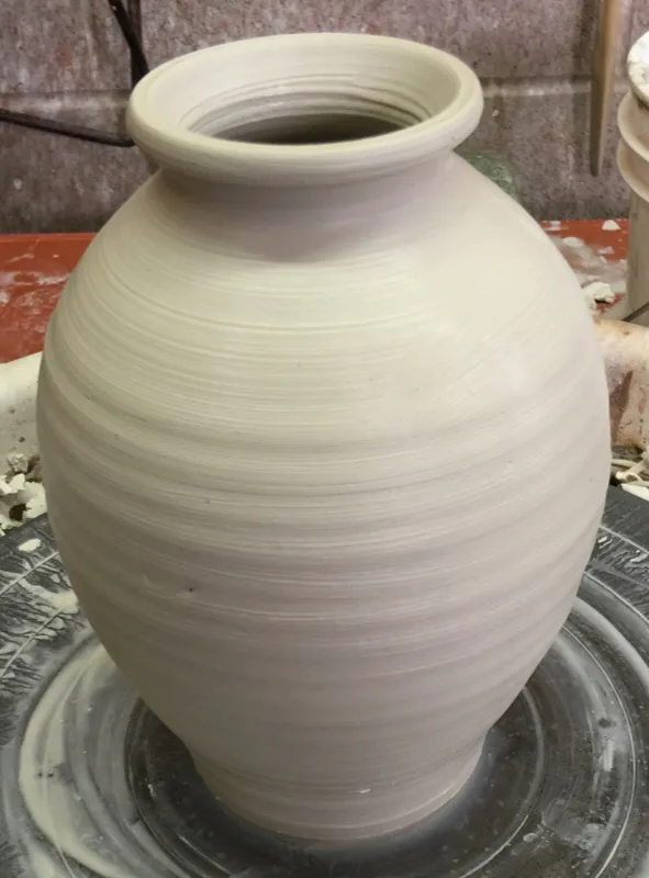 Vase made from pure #6 Tile kaolin
