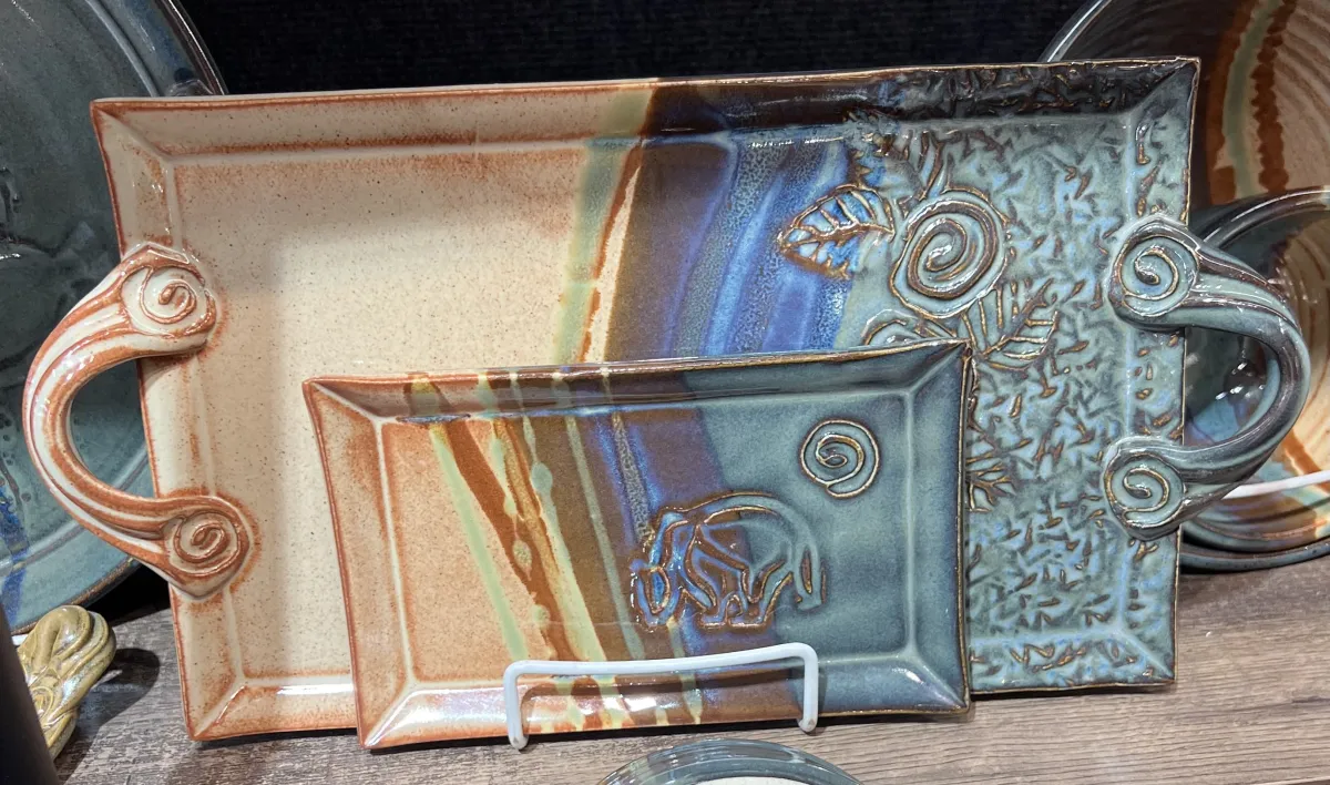 Rutile blue and Albany brown glazes